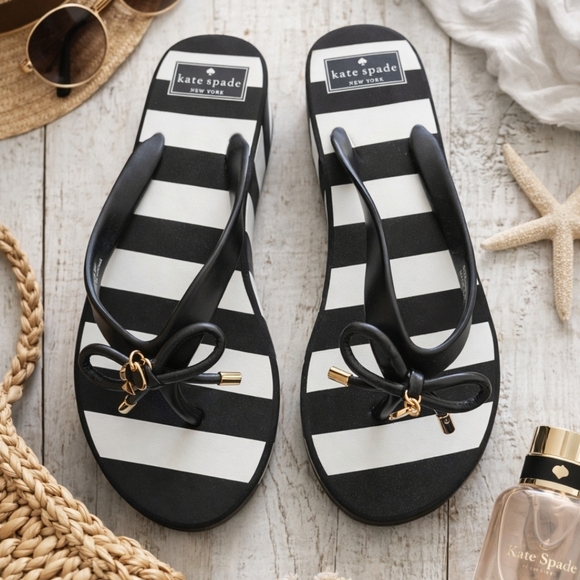 Kate Spade NY Black White Stripe Flip Flop Sandlas Bow Gold Logo SZ- 8 Like New - Picture 2 of 14